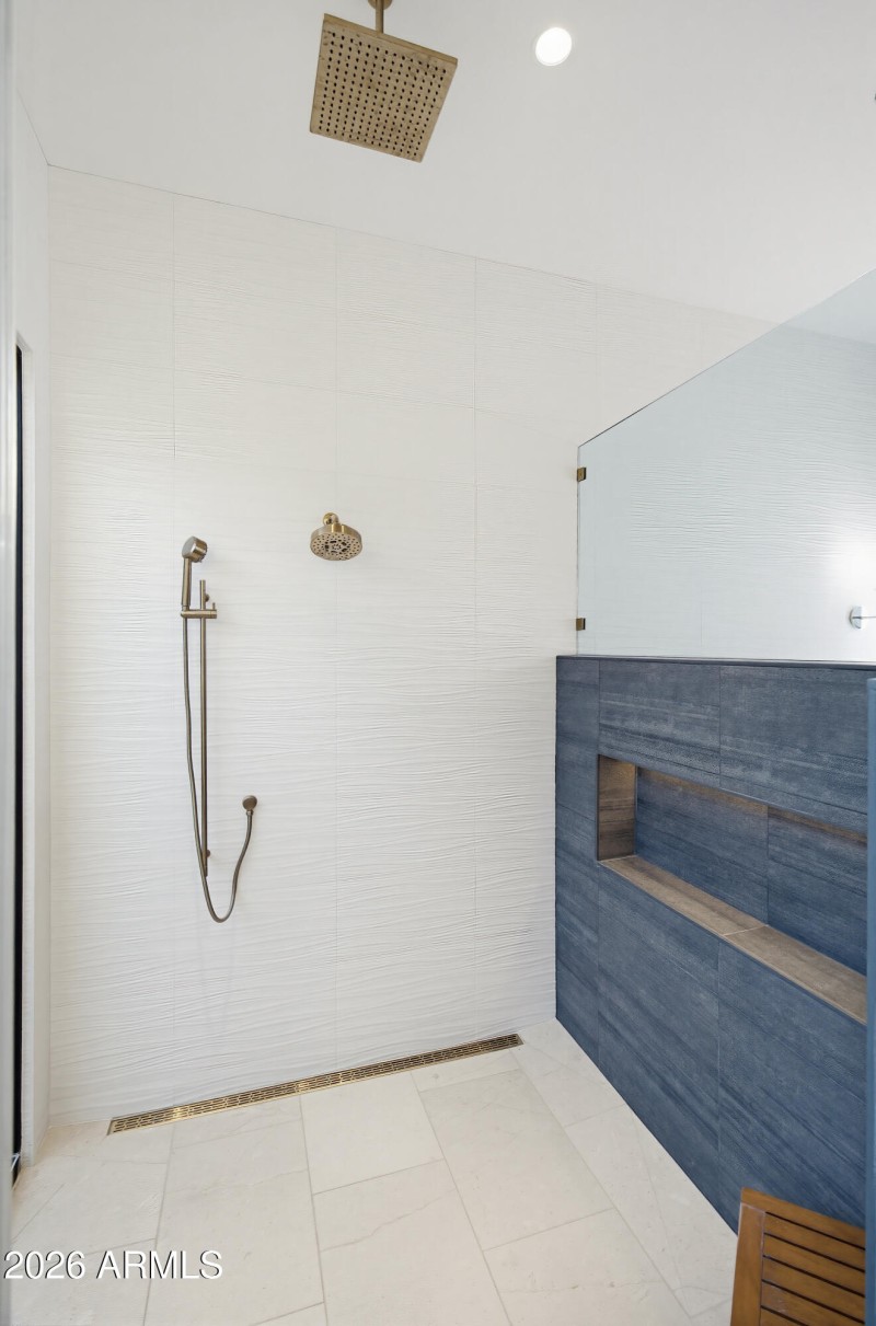 6210 E Keim Dr-69