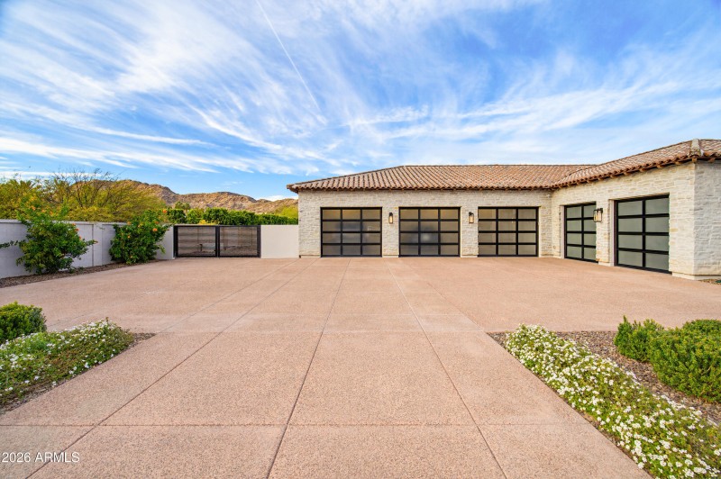 6210 E Keim Dr-104