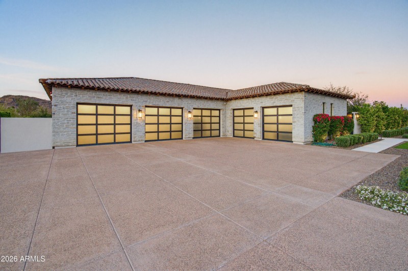 6210 E Keim Dr-109