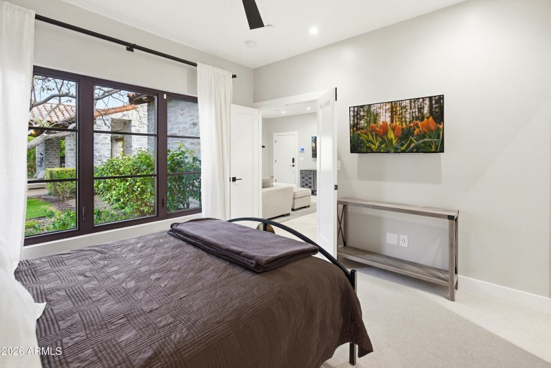 6210 E Keim Dr-9