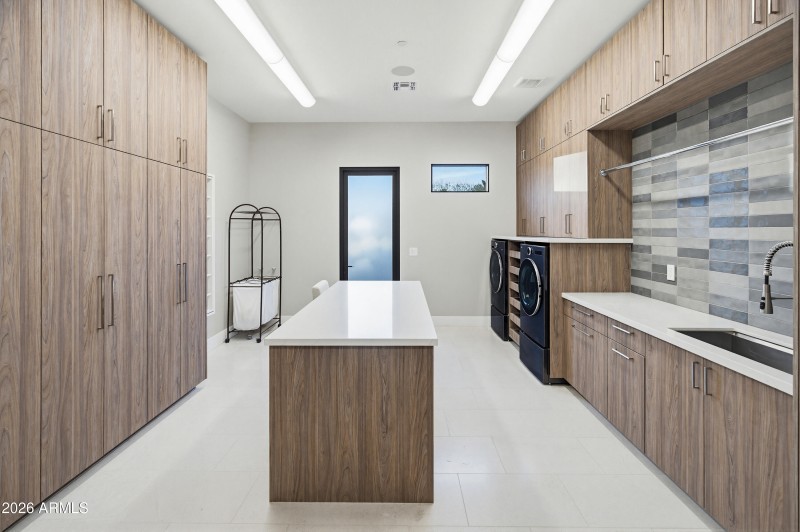 6210 E Keim Dr-51