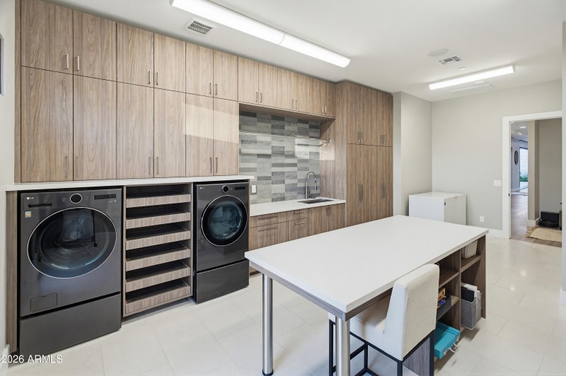 6210 E Keim Dr-52