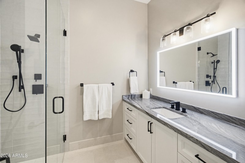 6210 E Keim Dr-56
