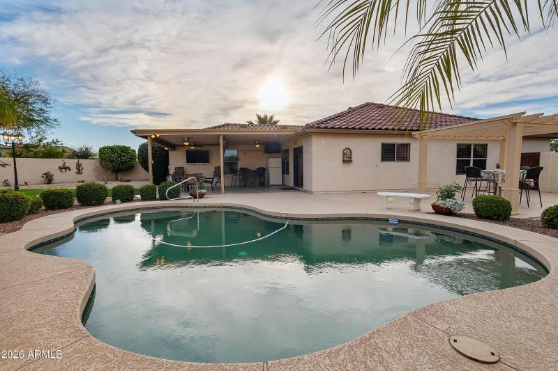 15797 W Maui Ln, Surprise