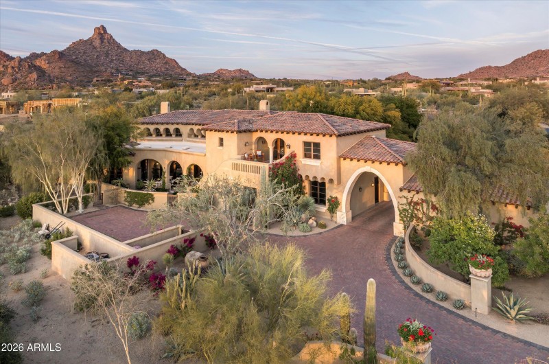 Desert Highlands Estate