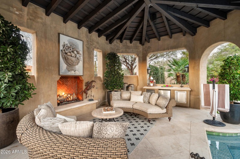 Poolside Cabana with outdoor kitchen 2
