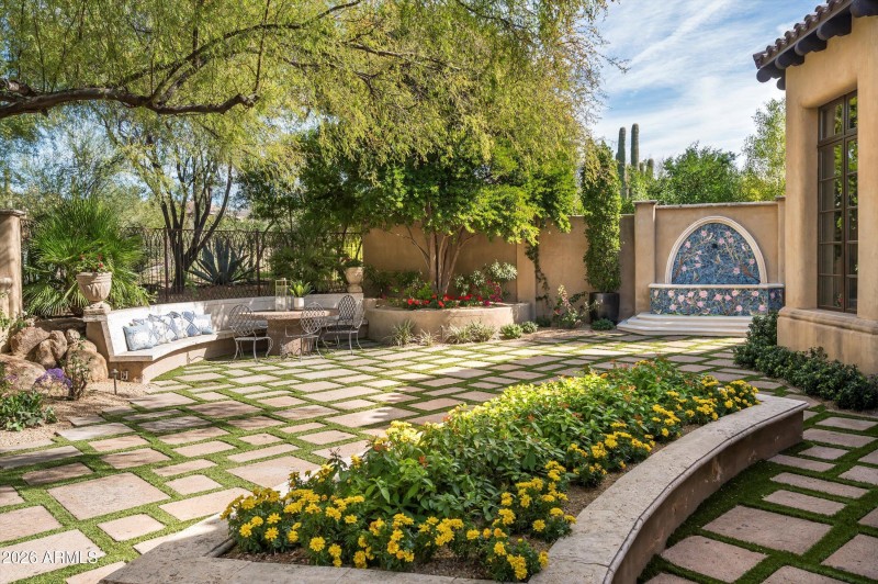 Secret Garden, Custom mosiac fountain