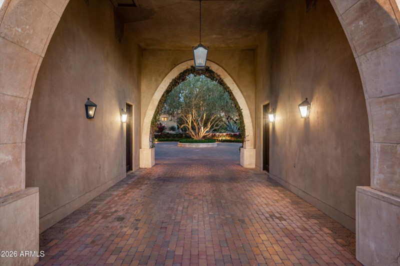 Tunnel between garages