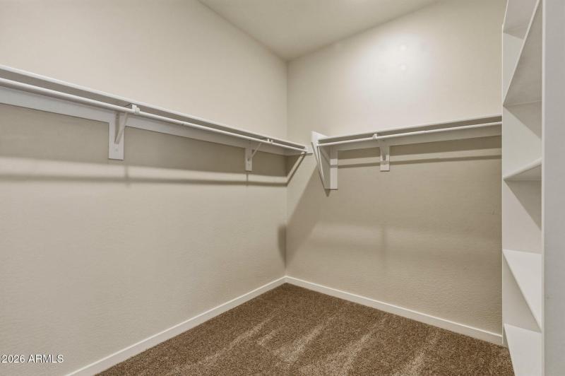 25-web-or-mls-40551 W Jenna Ln-25