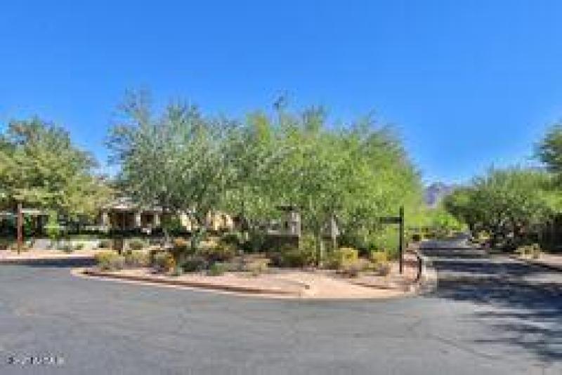 9265ECanyonViewRd-35