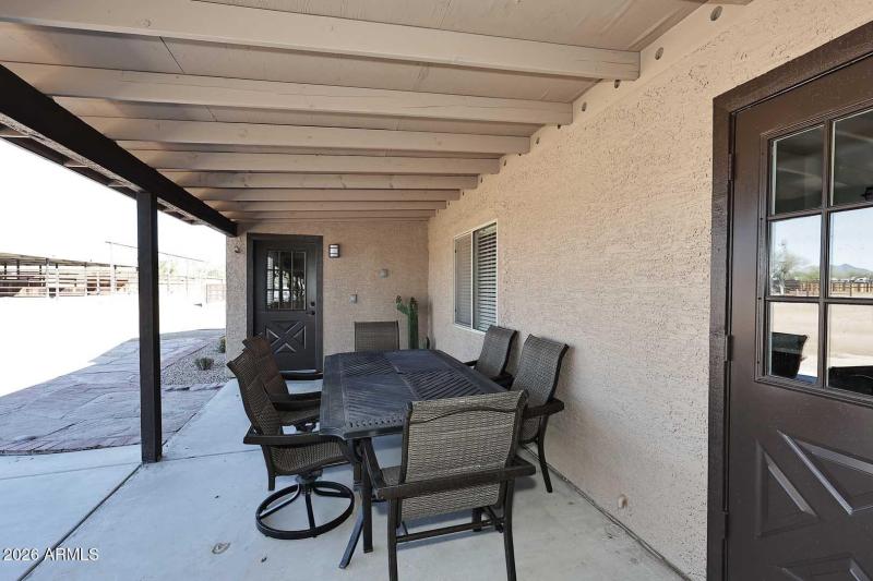 Covered Patio-Dining Area