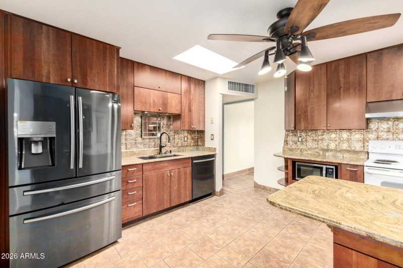 Large Kitchen
