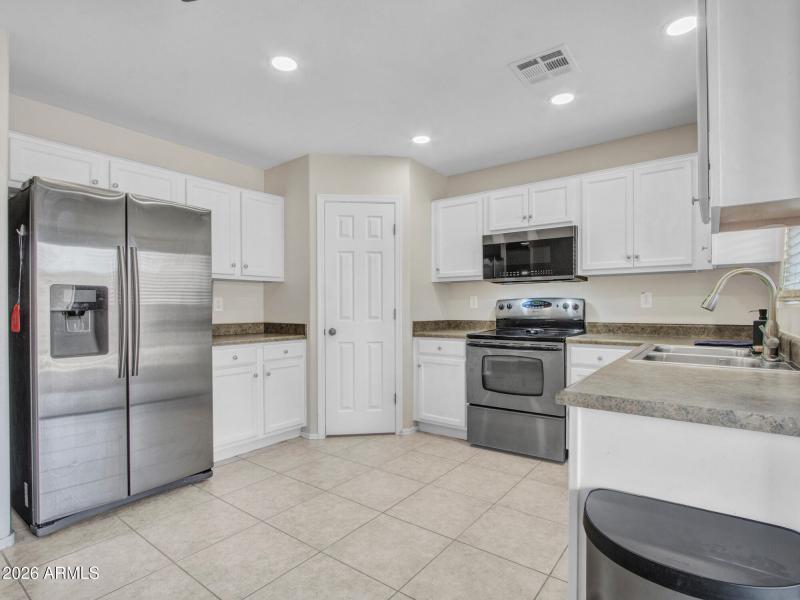 05-Kitchen--(3)