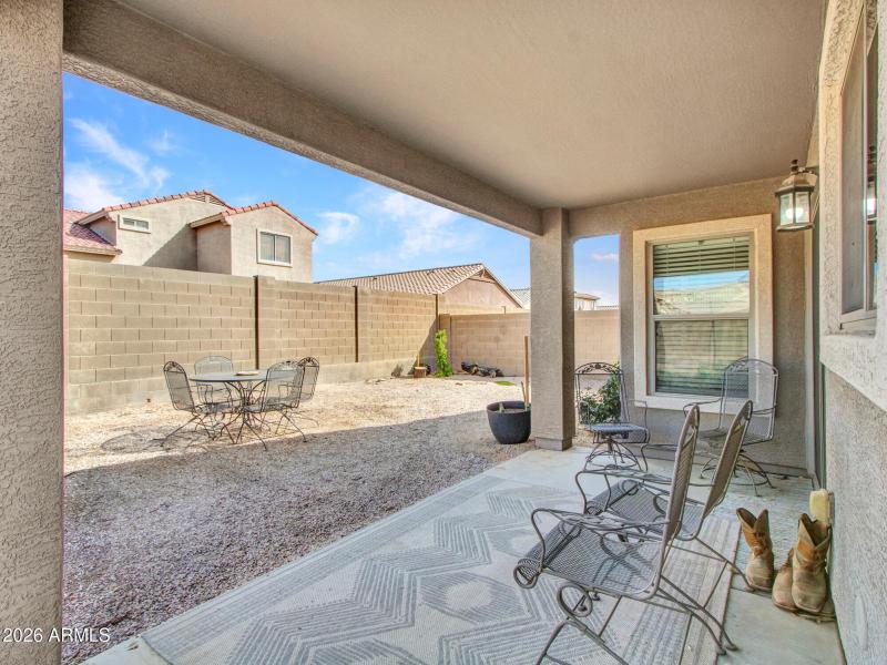 06-Backyard-(2)