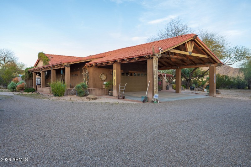 9125 N Paseo Palo Verde - Garage Left 2