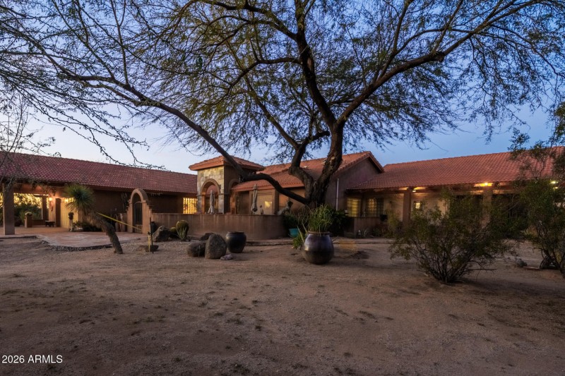 9125 N Paseo Palo Verde - Twilght Front