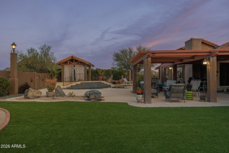 9125 N Paseo Palo Verde - Twilifght Back