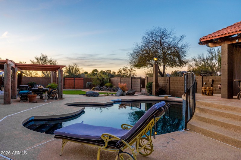 9125 N Paseo Palo Verde - Twilight Back