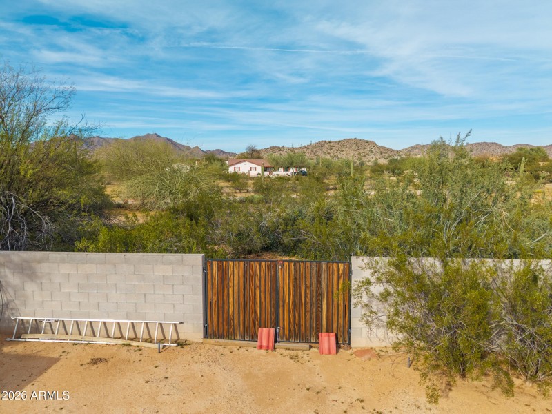 9125 N Paseo Palo Verde - UAS North Gate