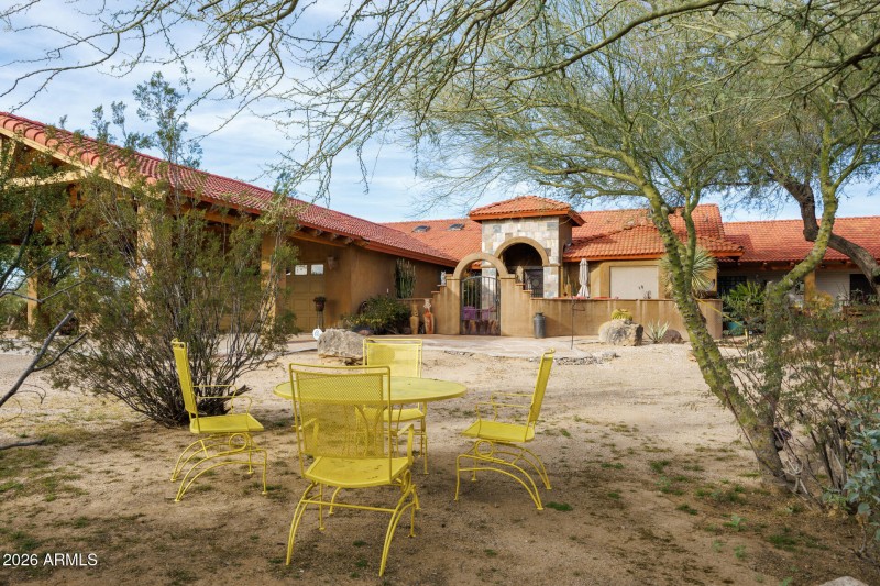 9125 N Paseo Palo Verde - Courtyard Far