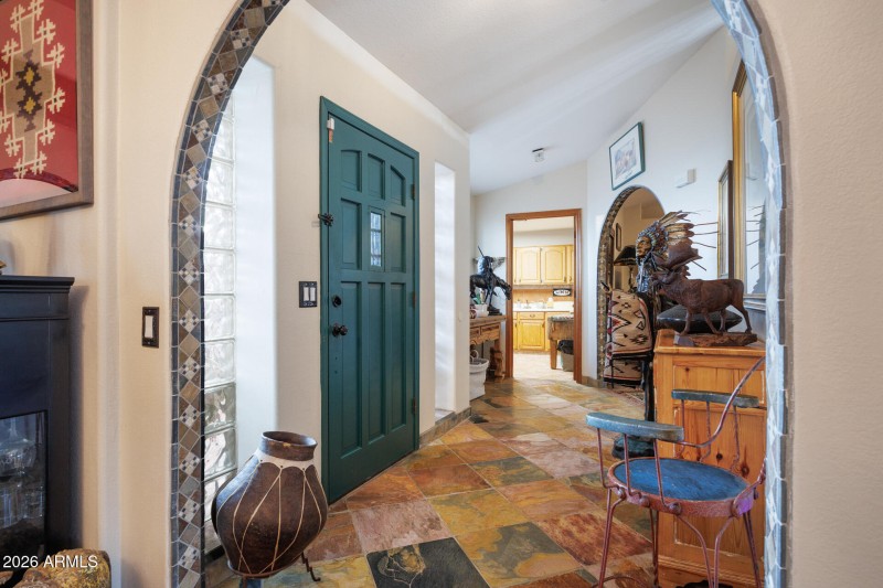 9125 N Paseo Palo Verde - Front Entry In
