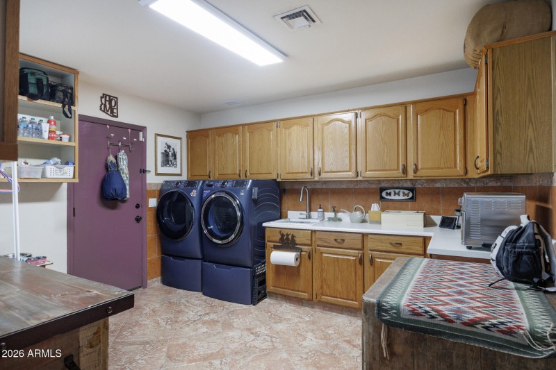 9125 N Paseo Palo Verde - Laundry Room