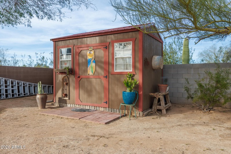 9125 N Paseo Palo Verde - North Yard She