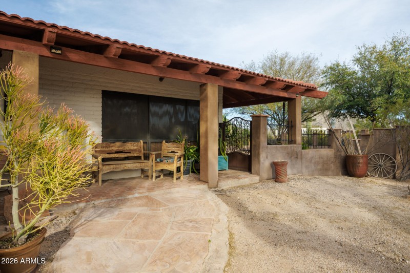 9125 N Paseo Palo Verde - Side Courtyard