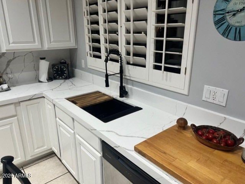 New Kitchen Quartz Counters 2 20712 N 56