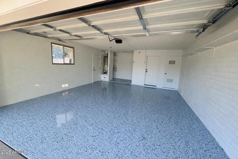 Clean and bright garage interior (1)