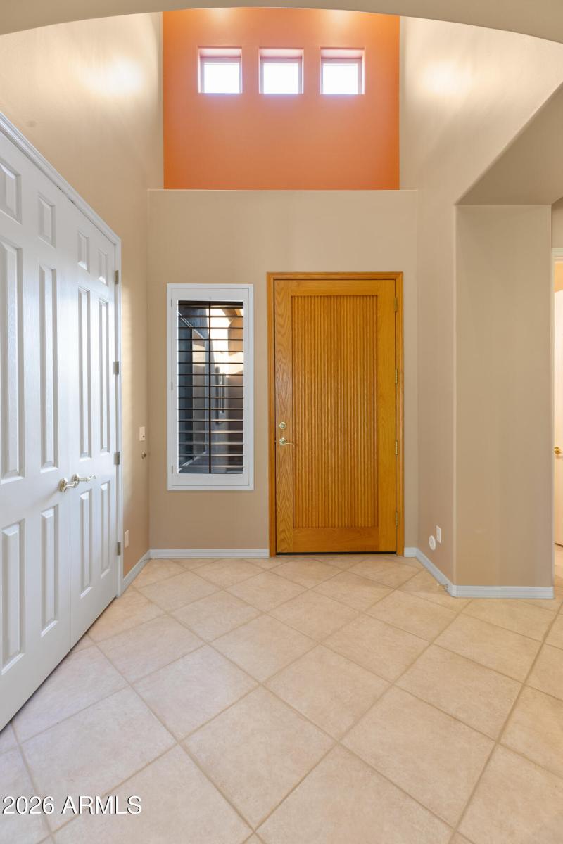 7363 E Eagle Feather