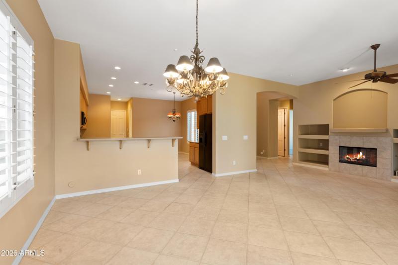 7363 E Eagle Feather