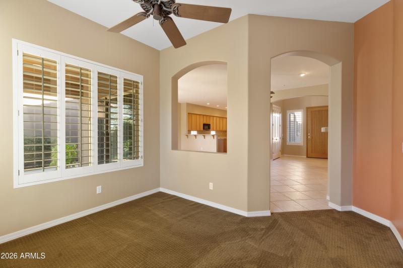 7363 E Eagle Feather