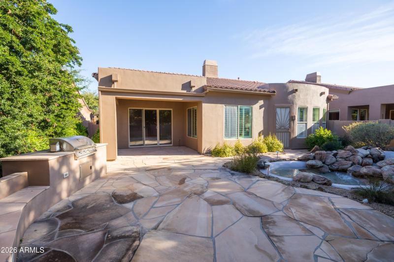 7363 E Eagle Feather