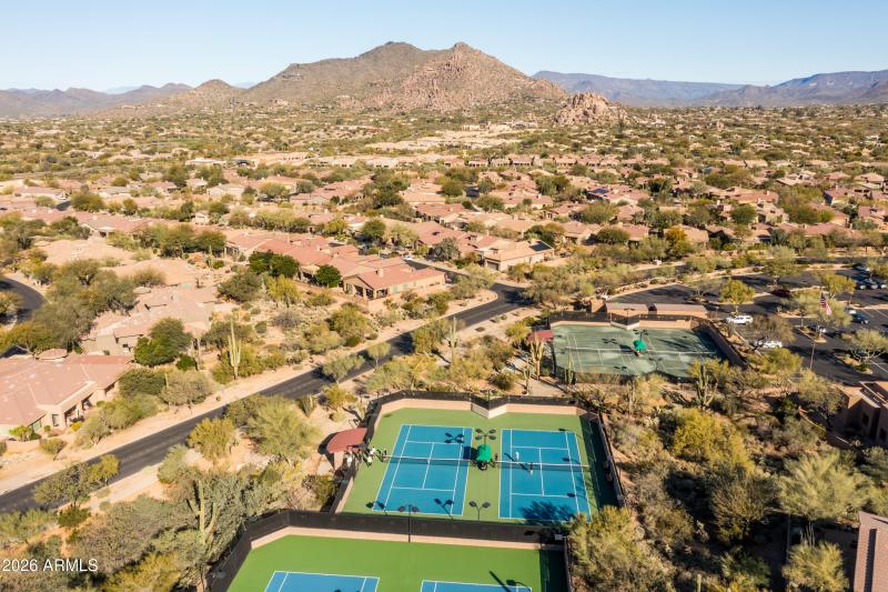 7363 E Eagle Feather