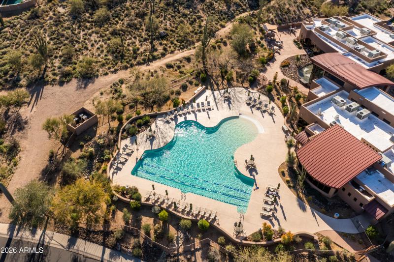 7363 E Eagle Feather