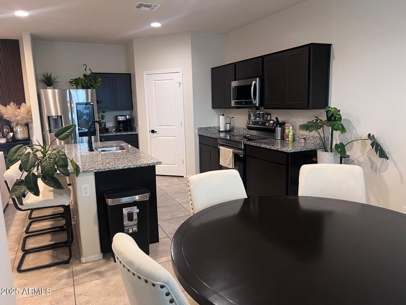 ccd0a32f-871b-41bb-9dcd-dbbbcb6b4d7d