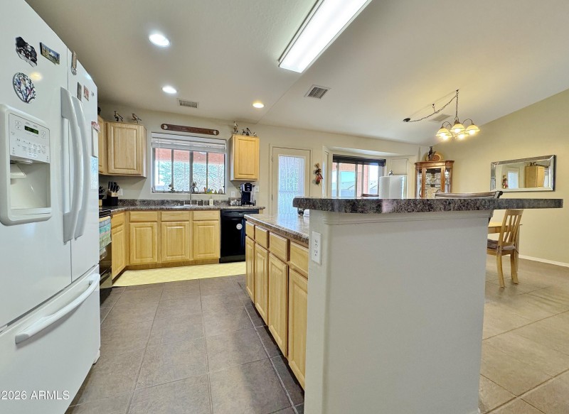 Kitchen Island/breakfast bar