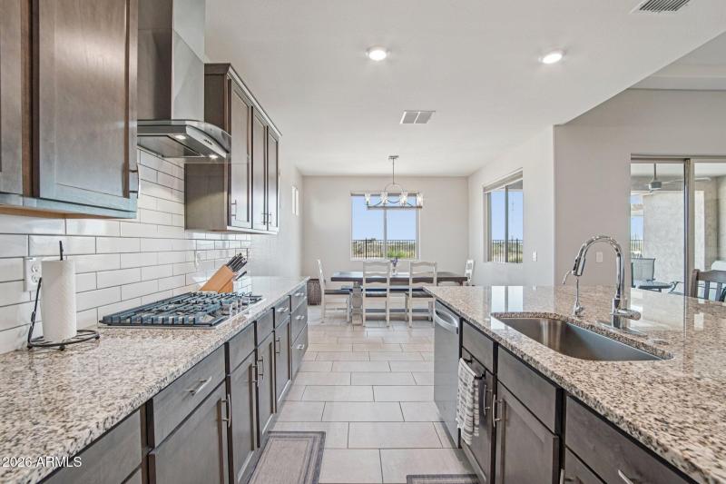 12-web-or-mls-W Hiddenview Dr-S0603-012