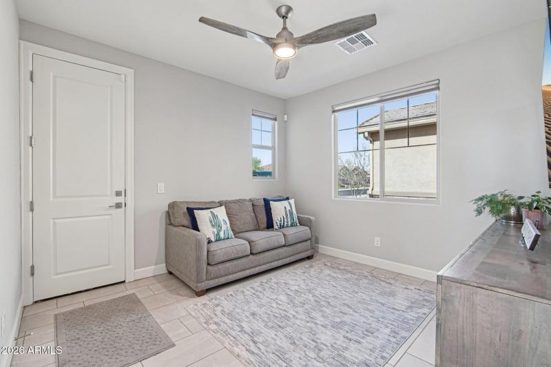 15-web-or-mls-W Hiddenview Dr-S0603-015