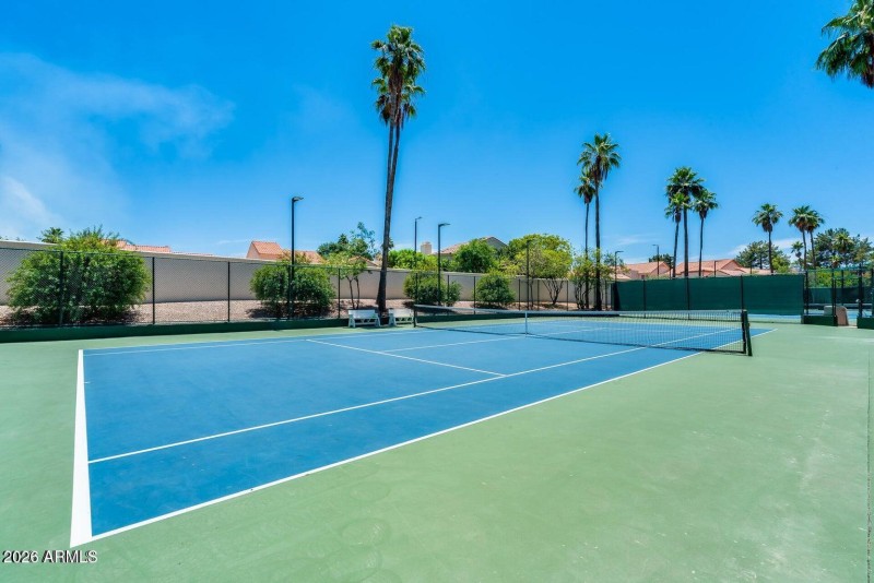 Val Vista community courts