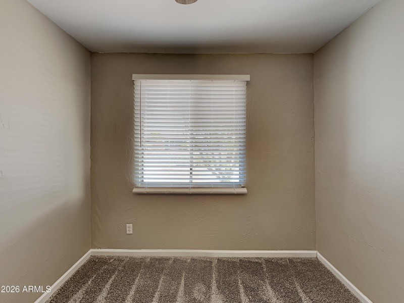 1006591.5344 W Banff Lane_11