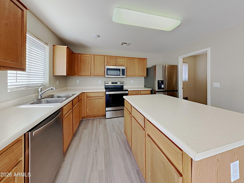 1004166.1083 W Desert Basin Drive_7