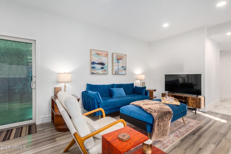 0013-13 - Via De La Lun