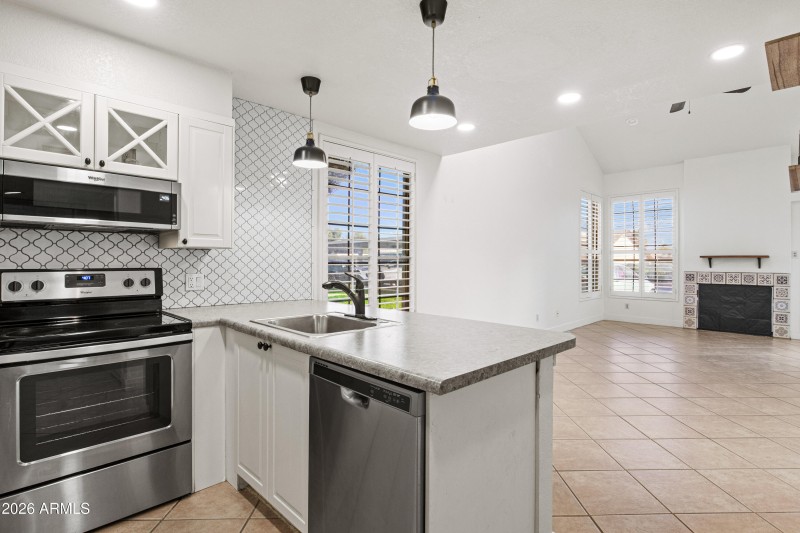 1717 E Union Hills-11