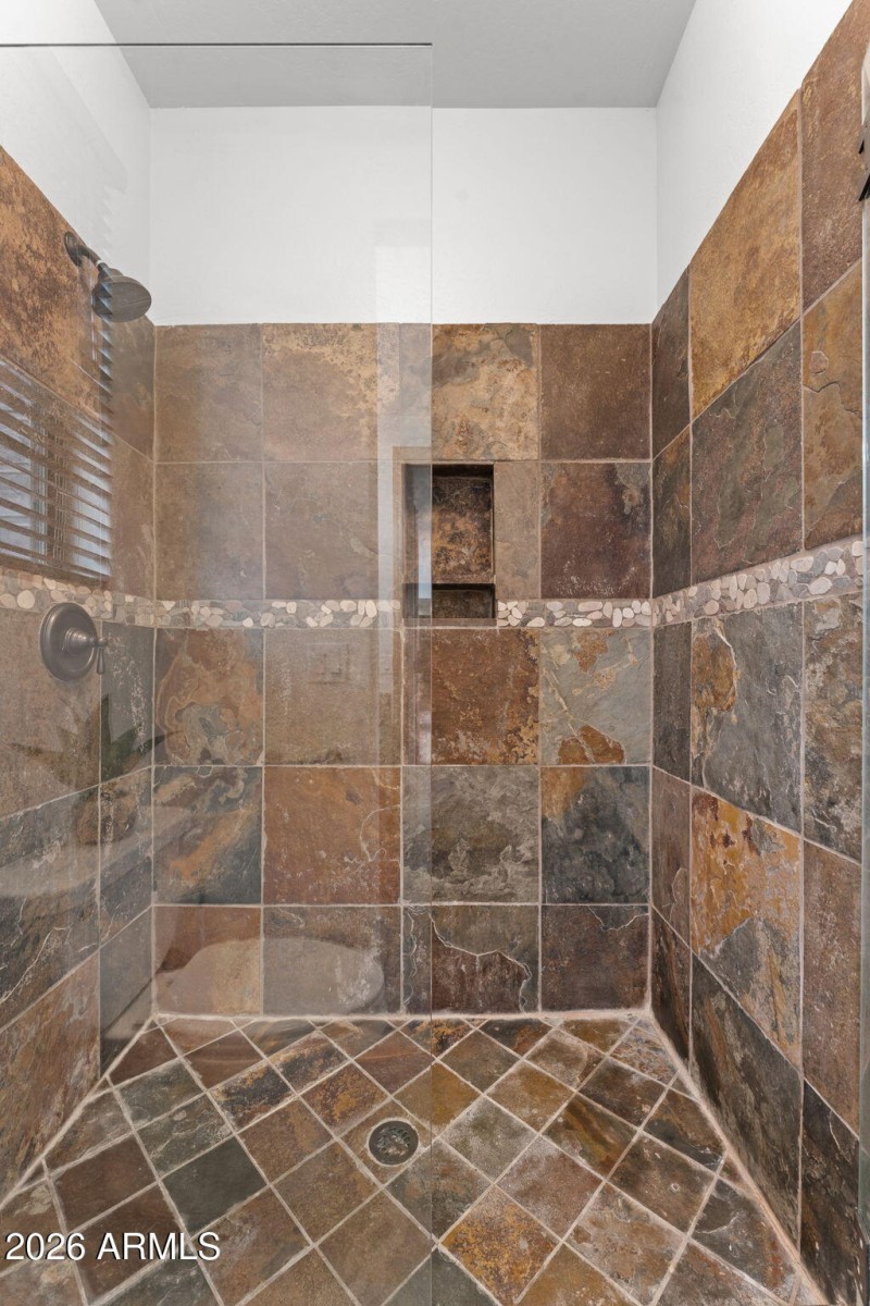 70-web-or-mls-DSC08598