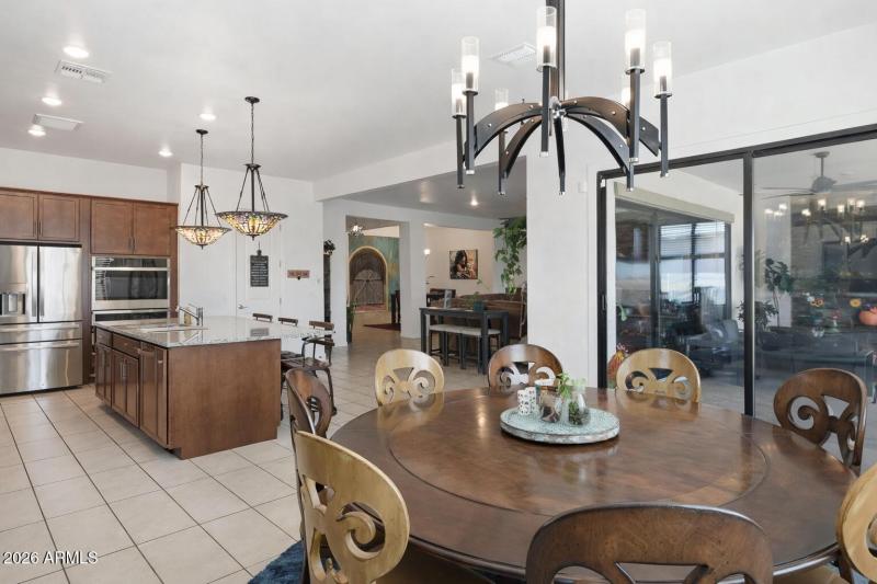 Modern kitchen and dining space (1)