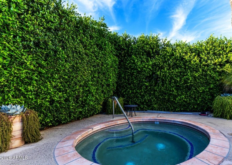 Private Community Heated Spa