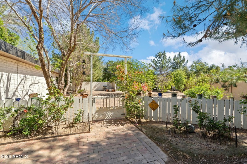 58-web-or-mls-DSC_5058