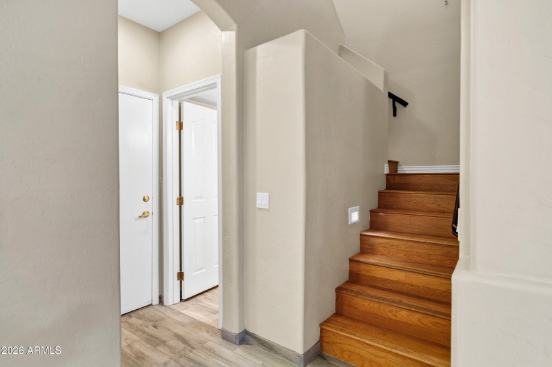 315 W Mountain Sage Dr-11